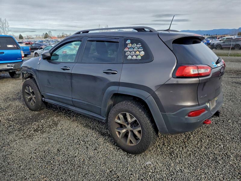 Фото 2 - JEEP CHEROKEE