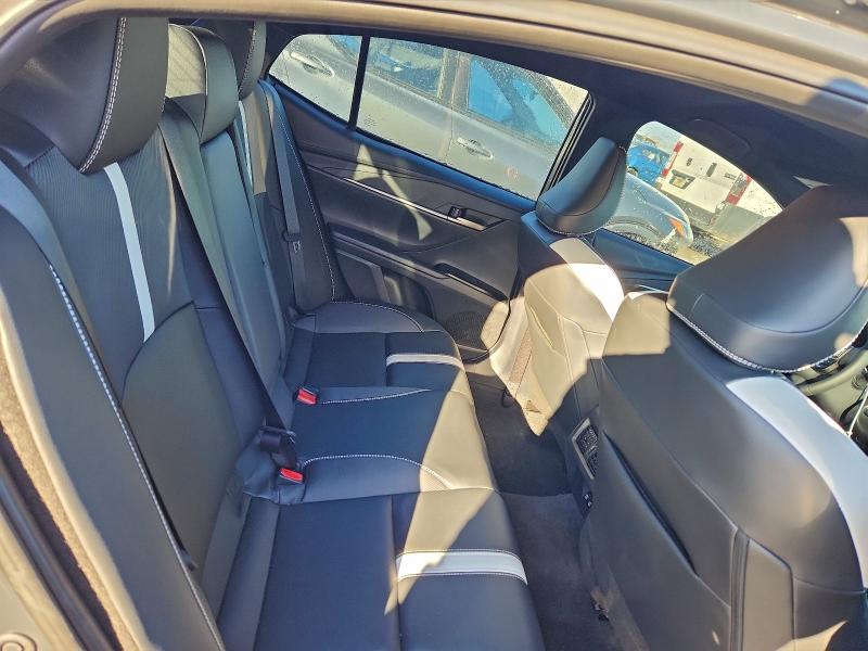 Фото 10 - TOYOTA CAMRY