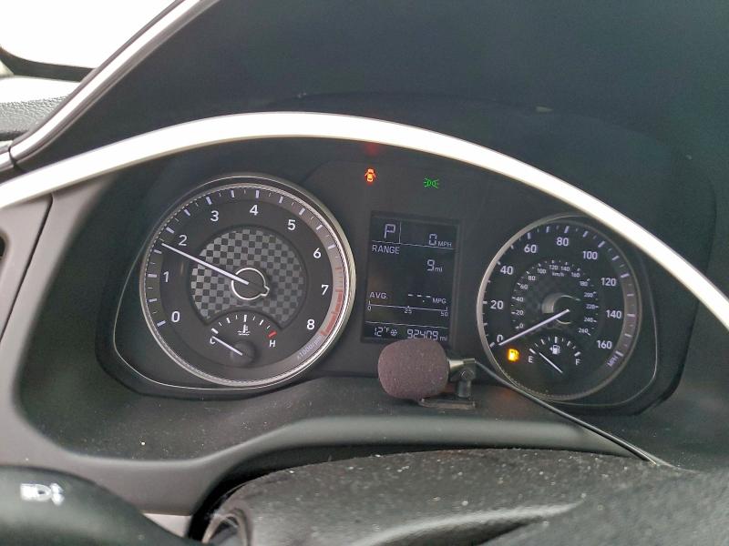 Фото 9 - HYUNDAI ELANTRA