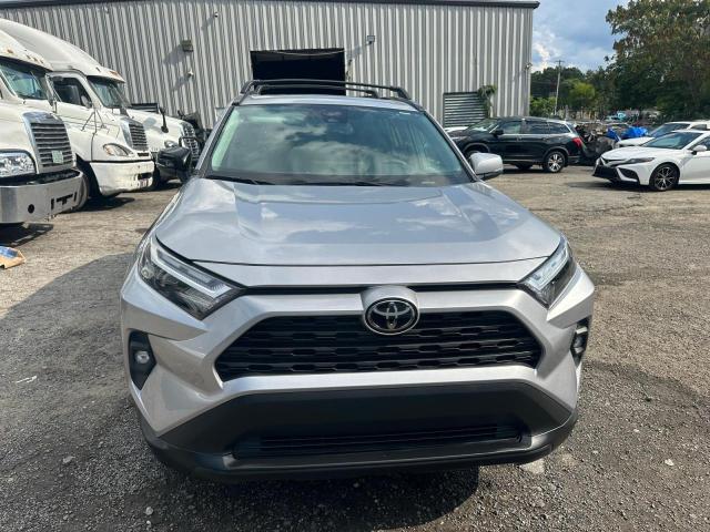 Фото 13 - TOYOTA RAV4