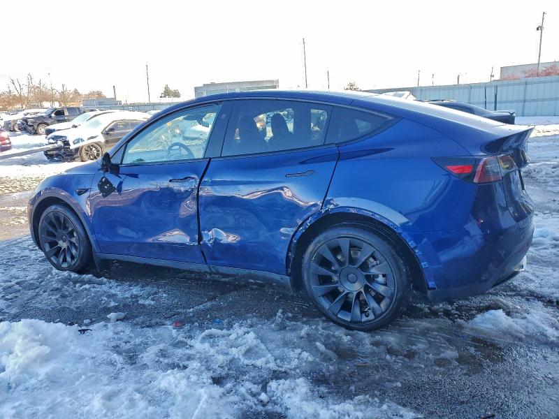 Фото 2 - TESLA MODEL Y
