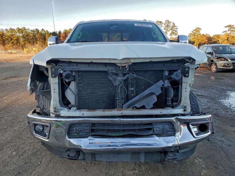 Фото 5 - NISSAN TITAN