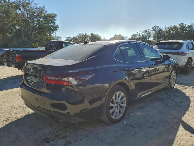 Фото 3 - TOYOTA CAMRY