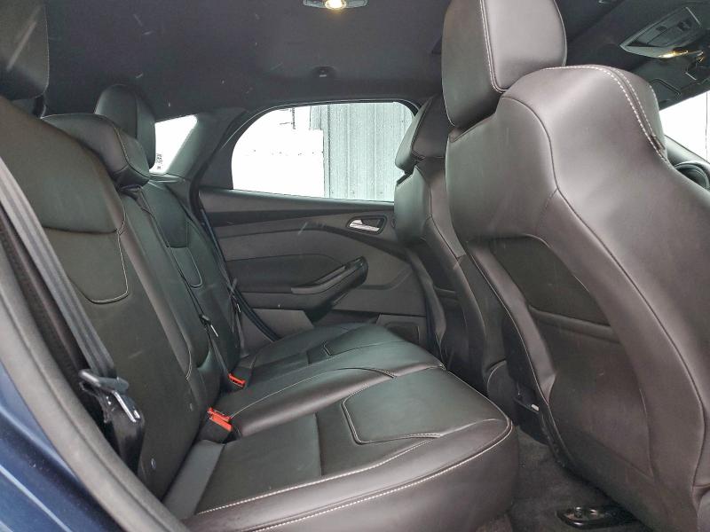 Фото 10 - FORD FOCUS