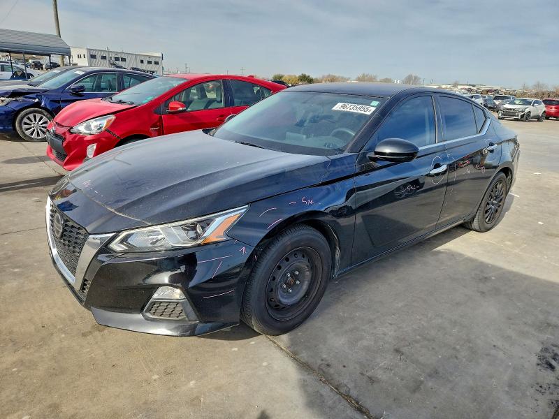 Фото 1 - NISSAN ALTIMA