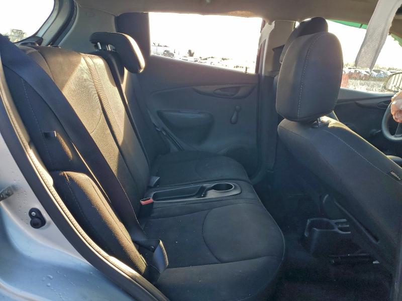 Фото 10 - CHEVROLET SPARK