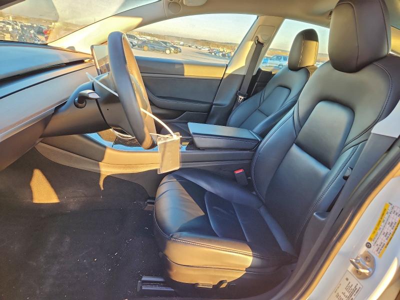 Фото 7 - TESLA MODEL 3