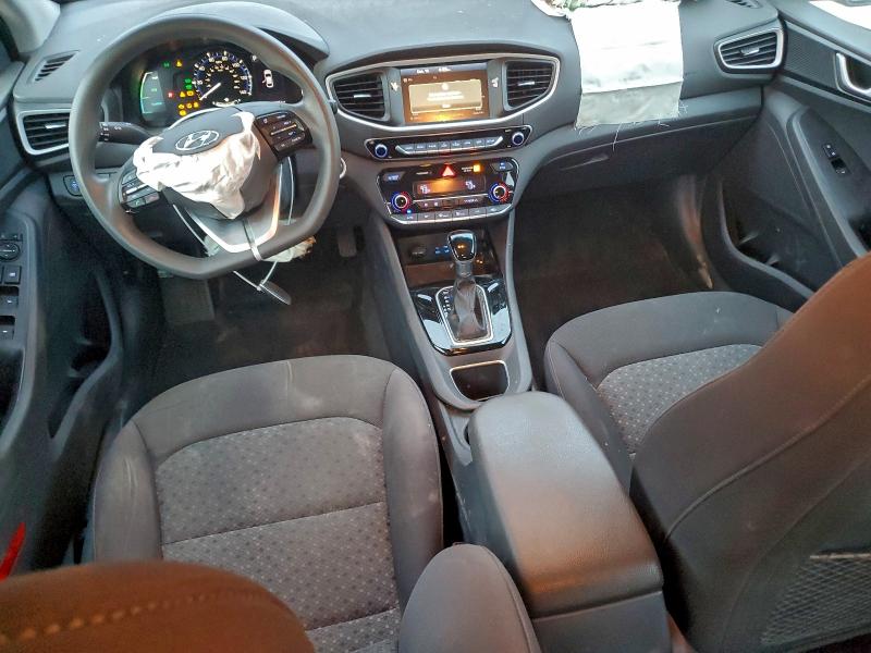 Фото 8 - HYUNDAI IONIQ