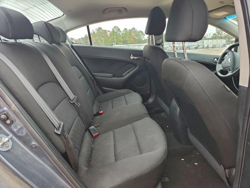 Фото 10 - KIA FORTE