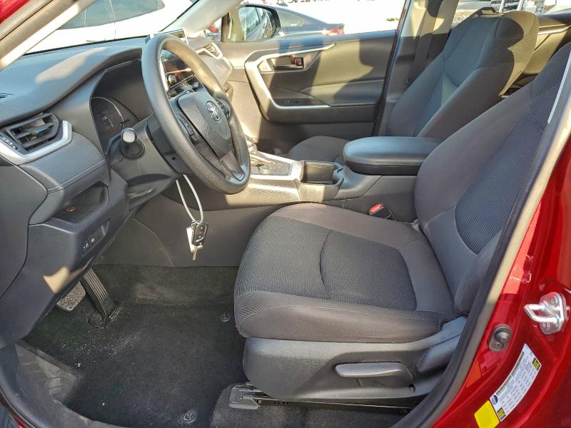 Фото 7 - TOYOTA RAV4