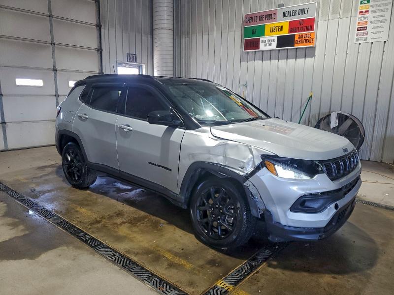 Фото 4 - JEEP COMPASS