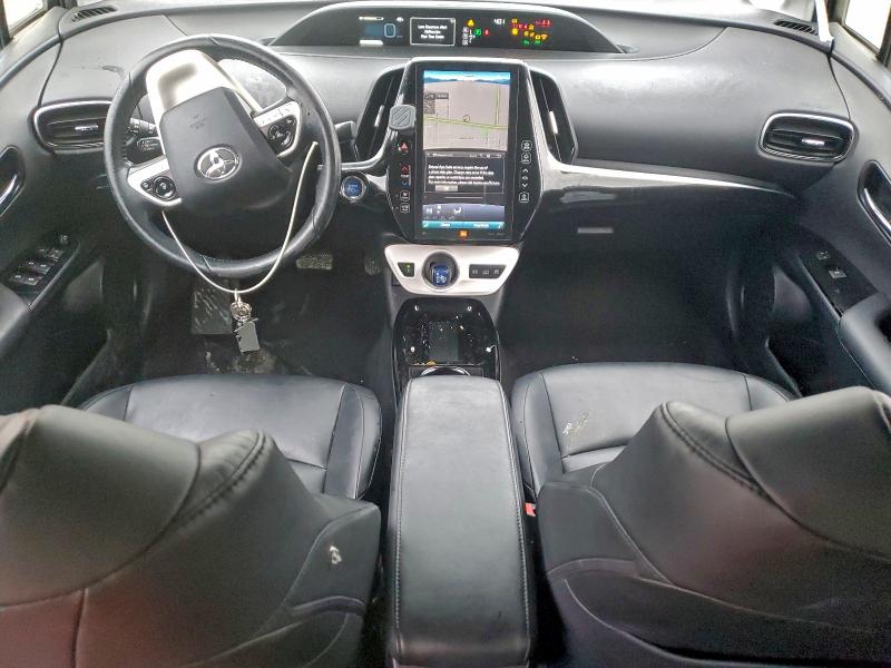 Фото 8 - TOYOTA PRIUS