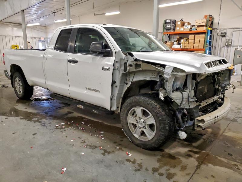 Фото 4 - TOYOTA TUNDRA