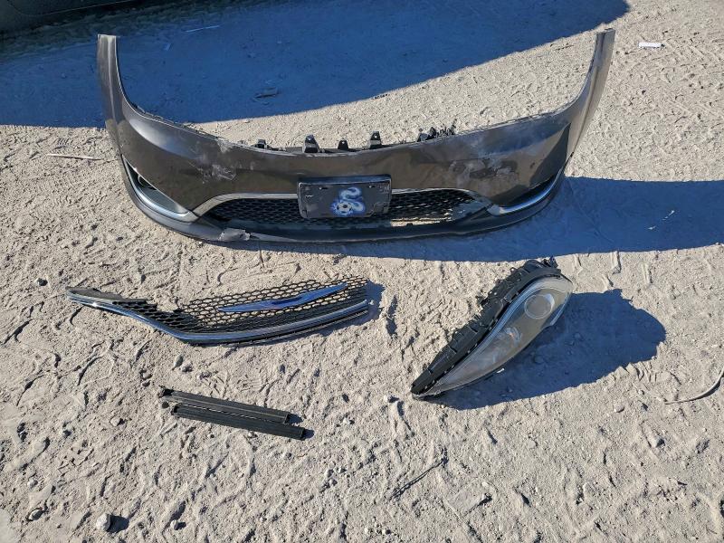 Фото 13 - CHRYSLER PACIFICA