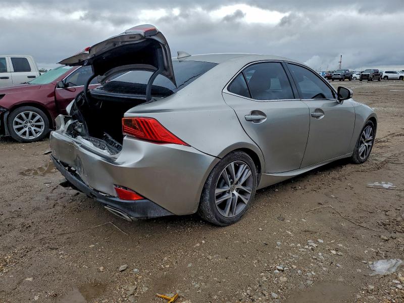 Фото 3 - LEXUS IS