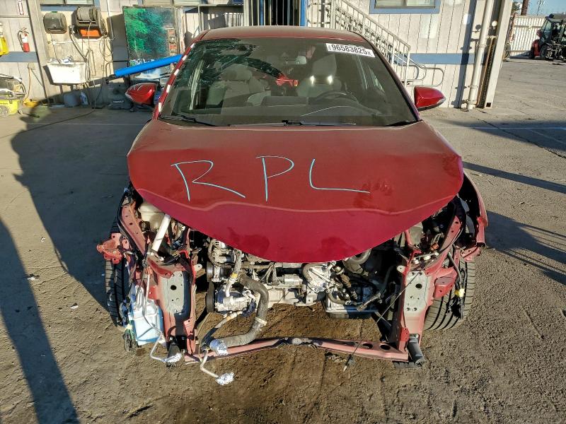 Фото 5 - TOYOTA C-HR