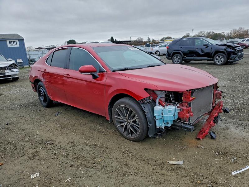 Фото 4 - TOYOTA CAMRY