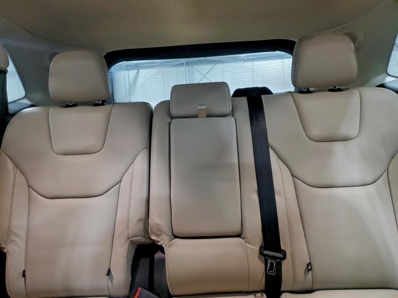 Фото 10 - FORD EDGE