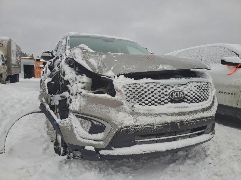 Фото 13 - KIA SORENTO