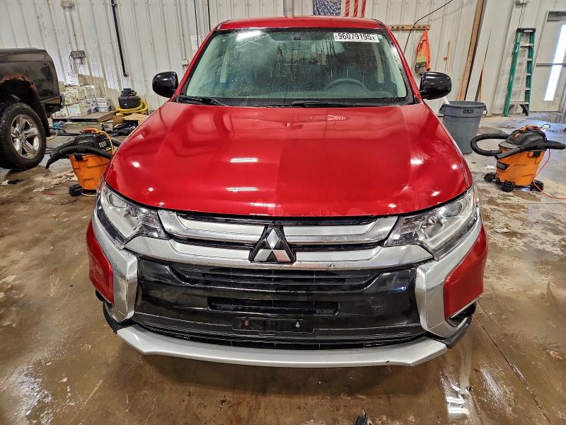 Фото 5 - MITSUBISHI OUTLANDER
