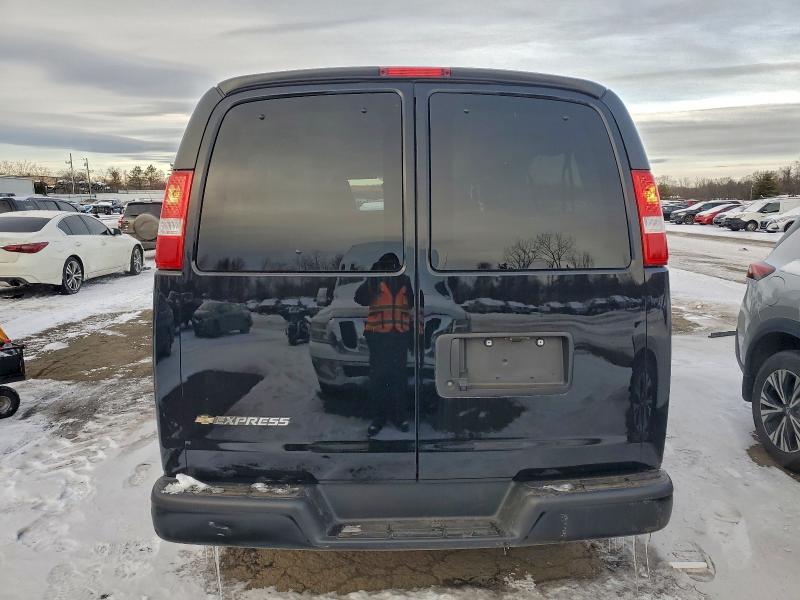 Фото 6 - CHEVROLET EXPRESS