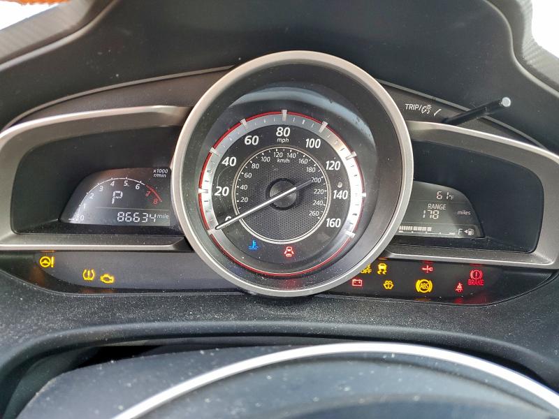 Фото 9 - MAZDA 3