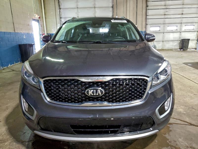 Фото 5 - KIA SORENTO