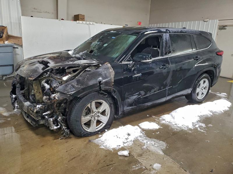 Фото 1 - TOYOTA HIGHLANDER