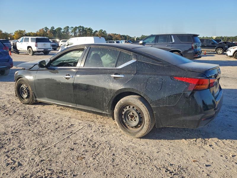 Фото 2 - NISSAN ALTIMA