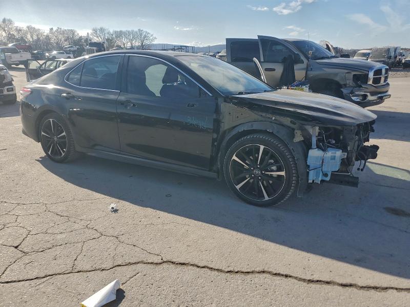 Фото 4 - TOYOTA CAMRY