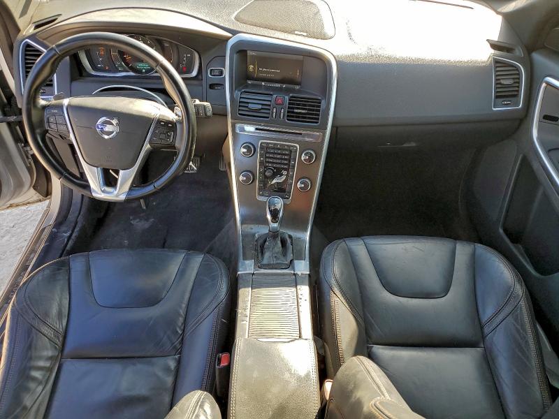 Фото 8 - VOLVO XC60