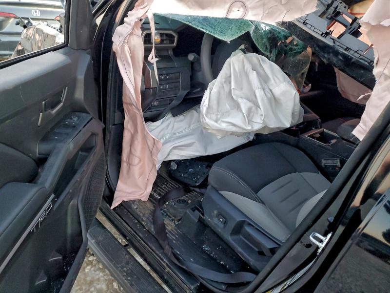 Фото 8 - TOYOTA TACOMA