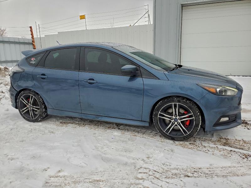 Фото 4 - FORD FOCUS