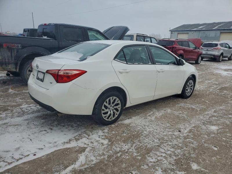 Фото 3 - TOYOTA COROLLA