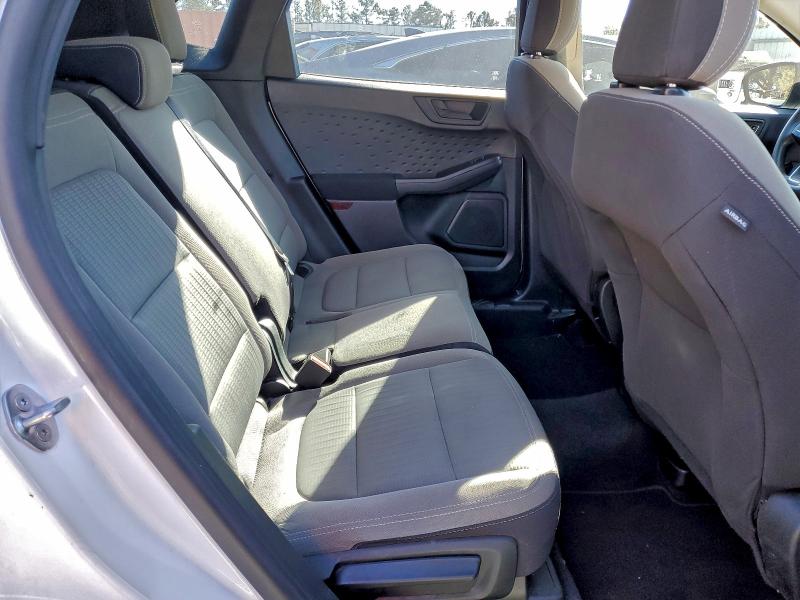 Фото 10 - FORD ESCAPE