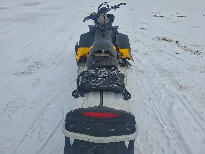 SKI-DOO SNOWMOBILE 2012