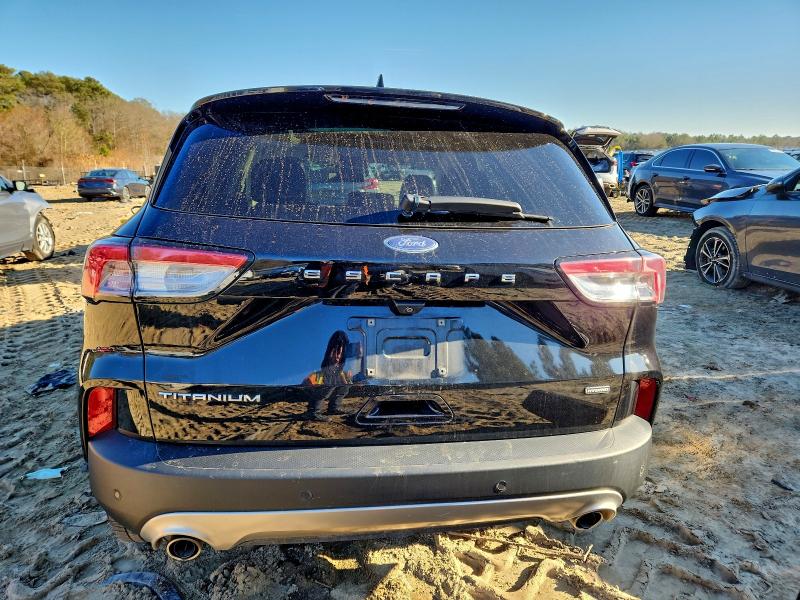 Фото 6 - FORD ESCAPE