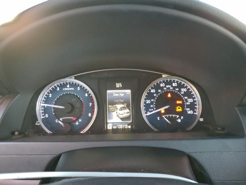 Фото 9 - TOYOTA CAMRY