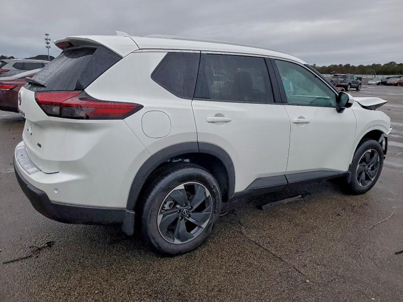 Фото 3 - NISSAN ROGUE