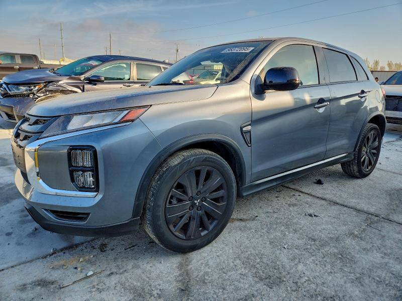 Фото 1 - MITSUBISHI OUTLANDER