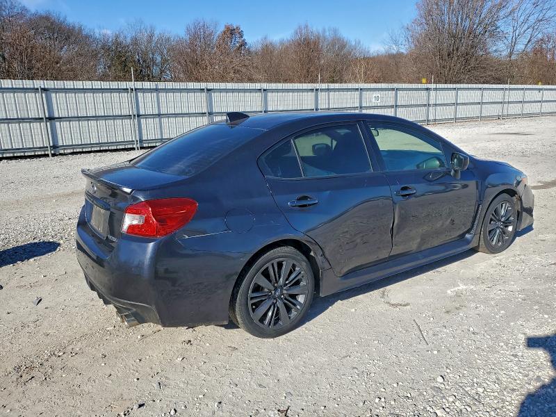 Фото 3 - SUBARU WRX