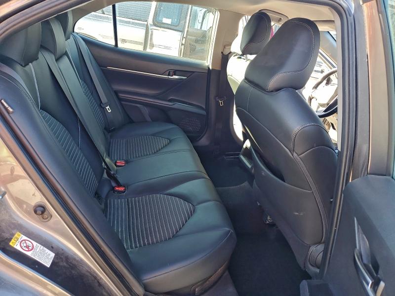 Фото 10 - TOYOTA CAMRY