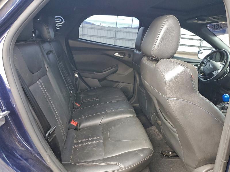 Фото 10 - FORD FOCUS