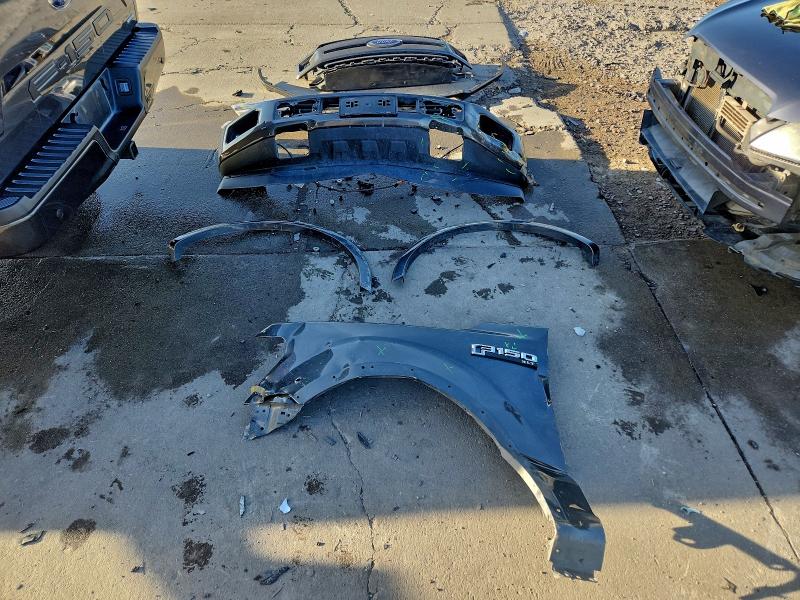 Фото 12 - FORD F-150