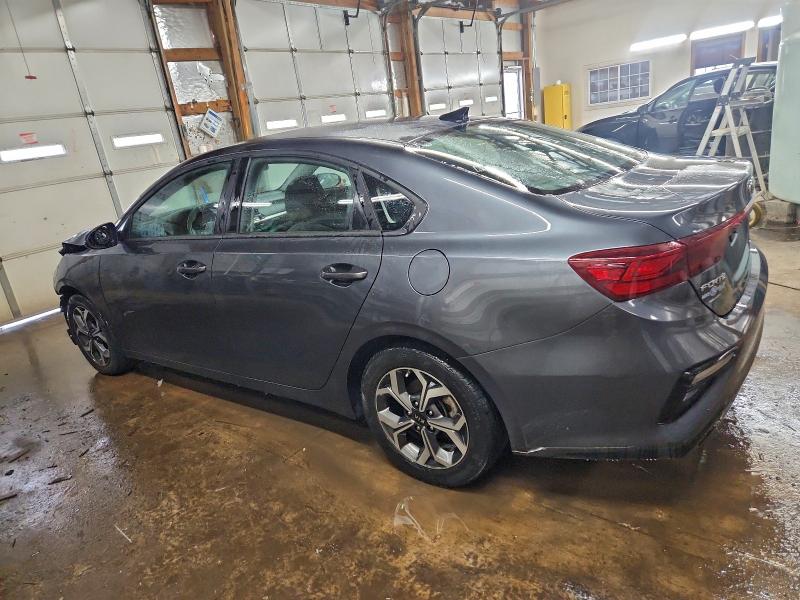 Фото 2 - KIA FORTE