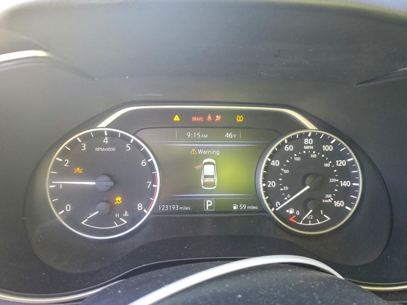 Фото 9 - NISSAN MAXIMA