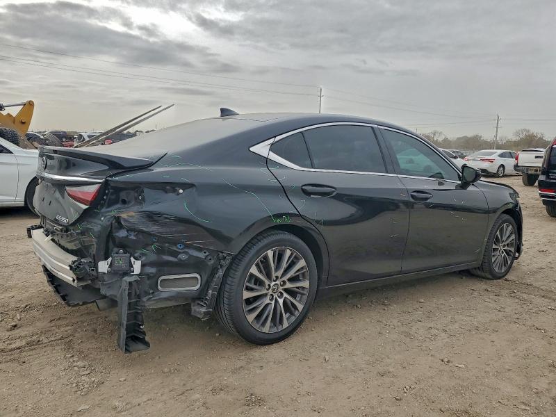 Фото 3 - LEXUS ES350