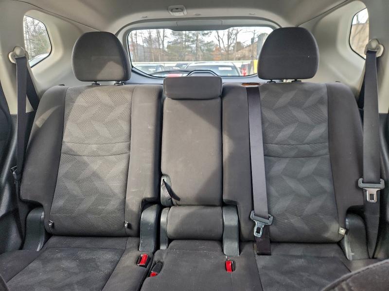 Фото 10 - NISSAN ROGUE