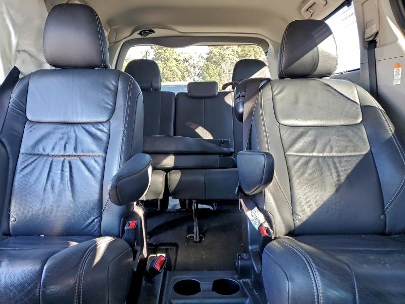 Фото 10 - TOYOTA SIENNA