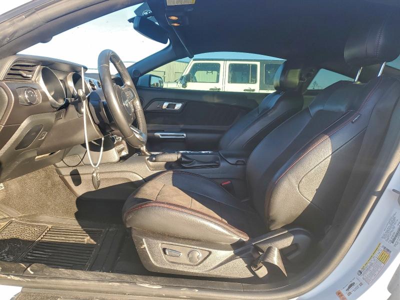 Фото 7 - FORD MUSTANG